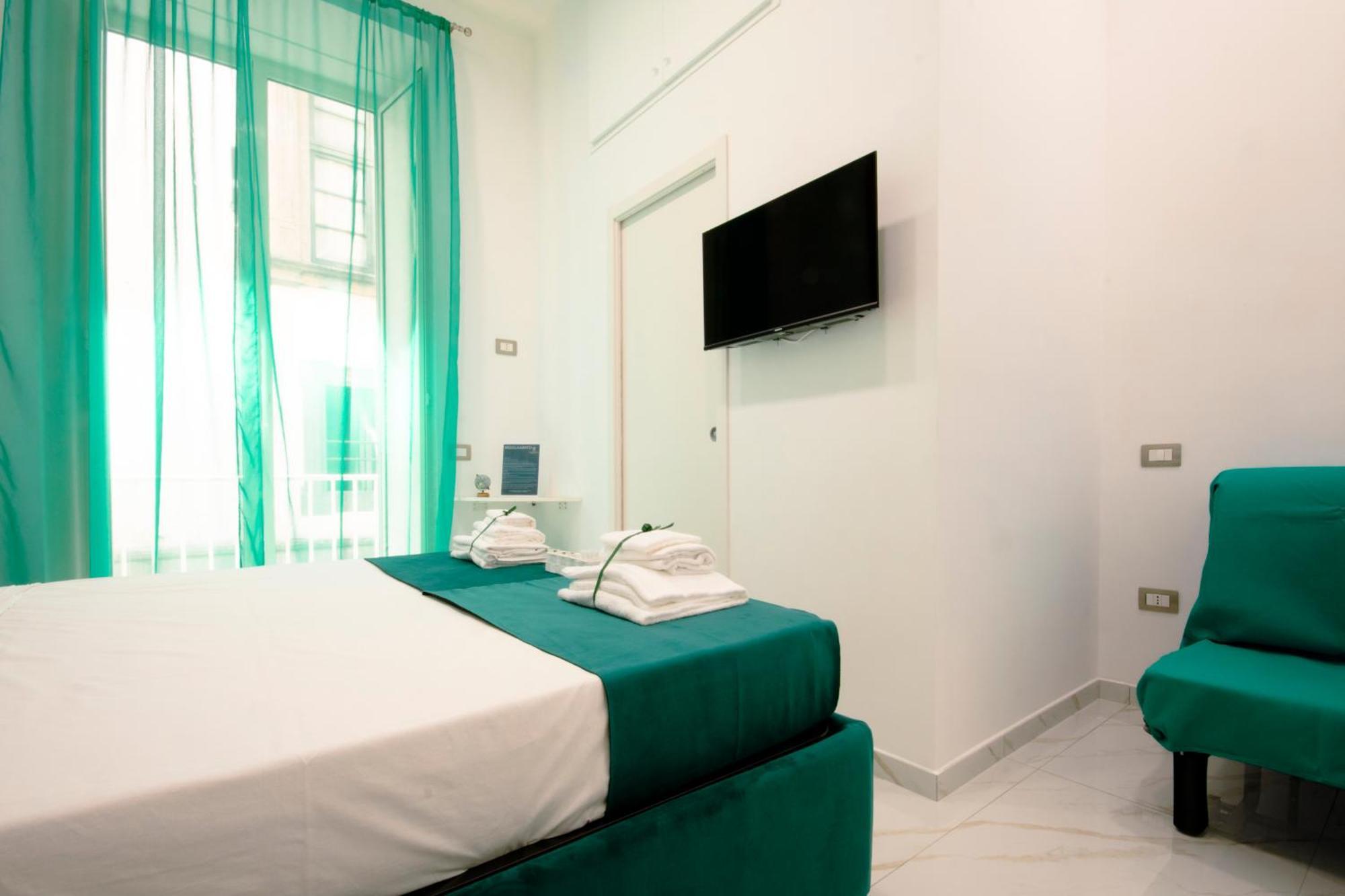 La Reggia Della Duchesca Hotel Наполи Екстериор снимка