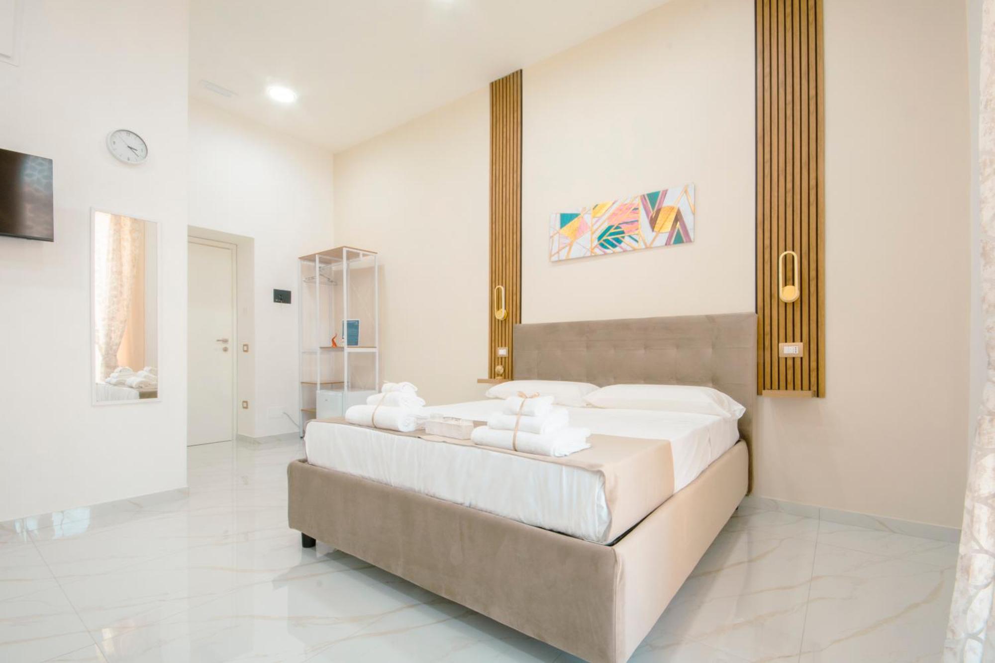 La Reggia Della Duchesca Hotel Наполи Екстериор снимка
