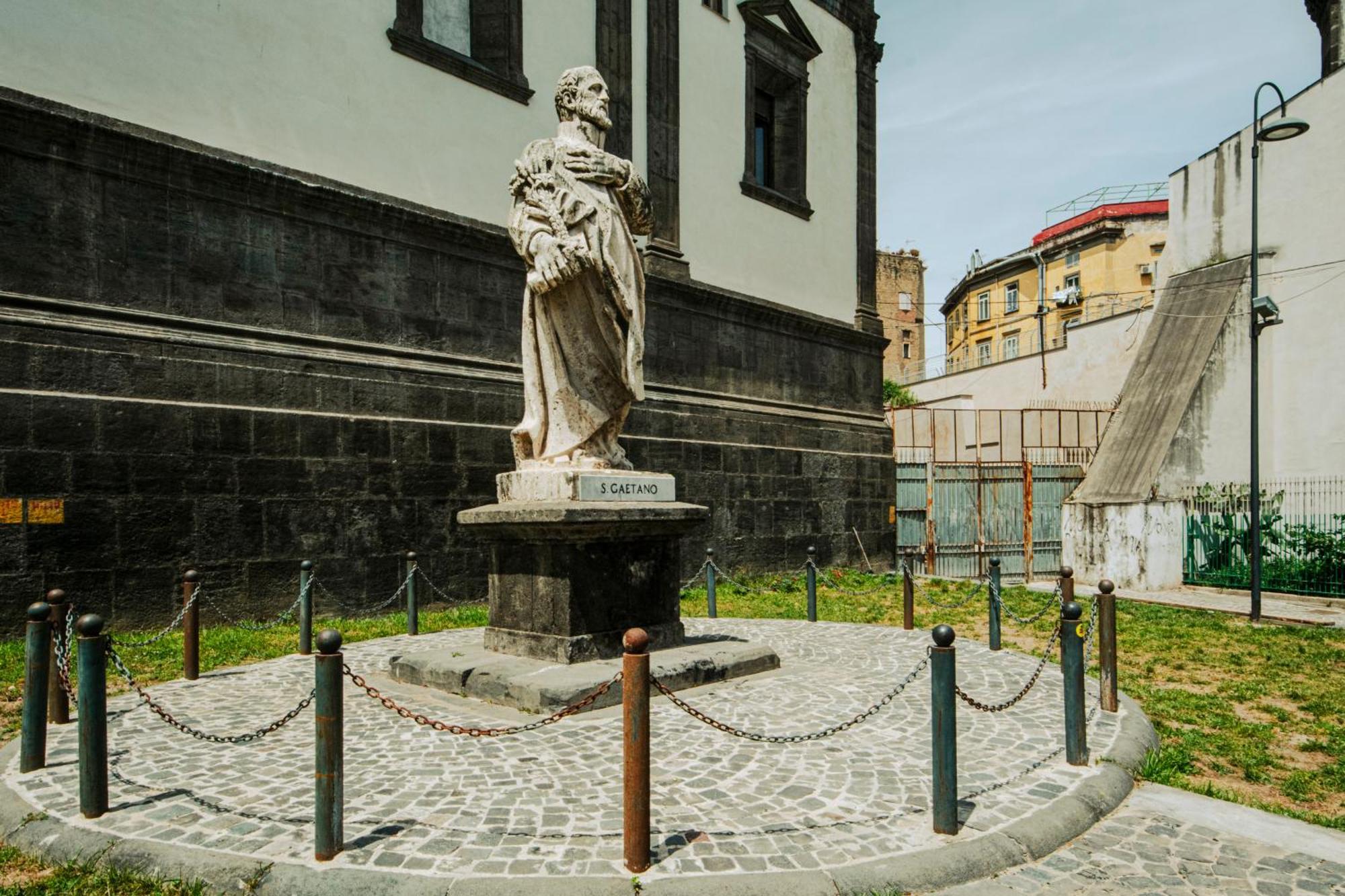 La Reggia Della Duchesca Hotel Наполи Екстериор снимка